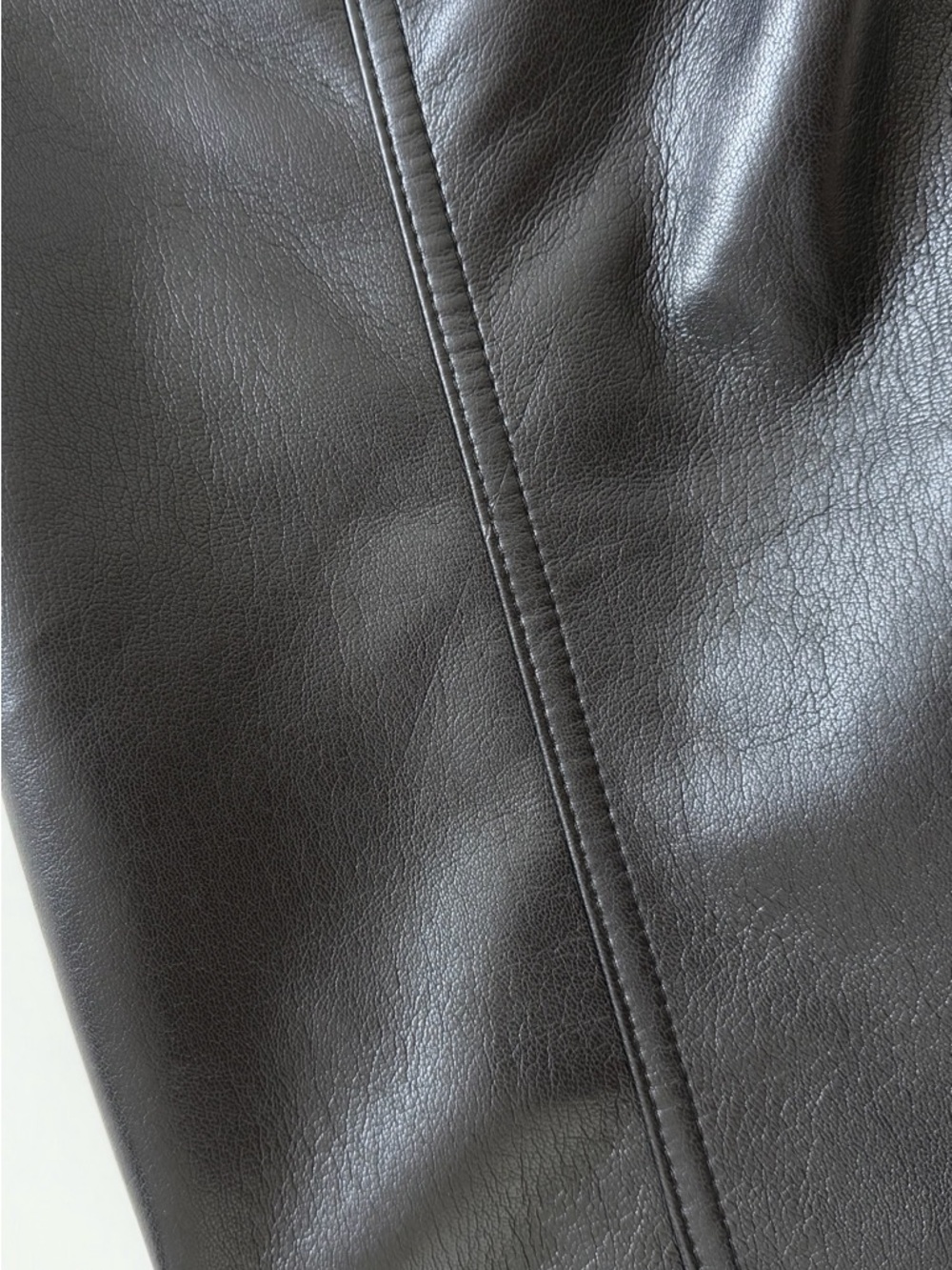 Aritzia Wilfred Rebel Vegan Leather Pants Black High Rise Straight Leg Size 0 - Picture 16 of 16